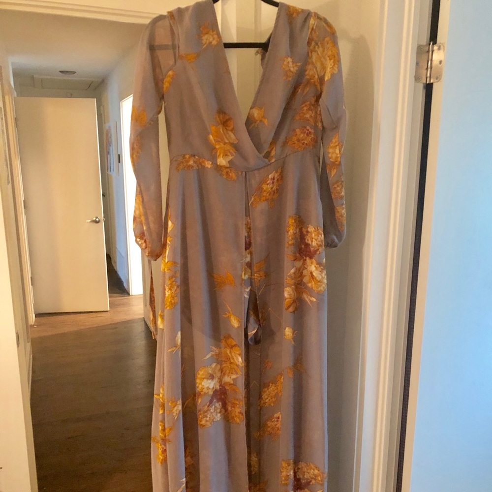 Lulus grey dandelion romper. NWT